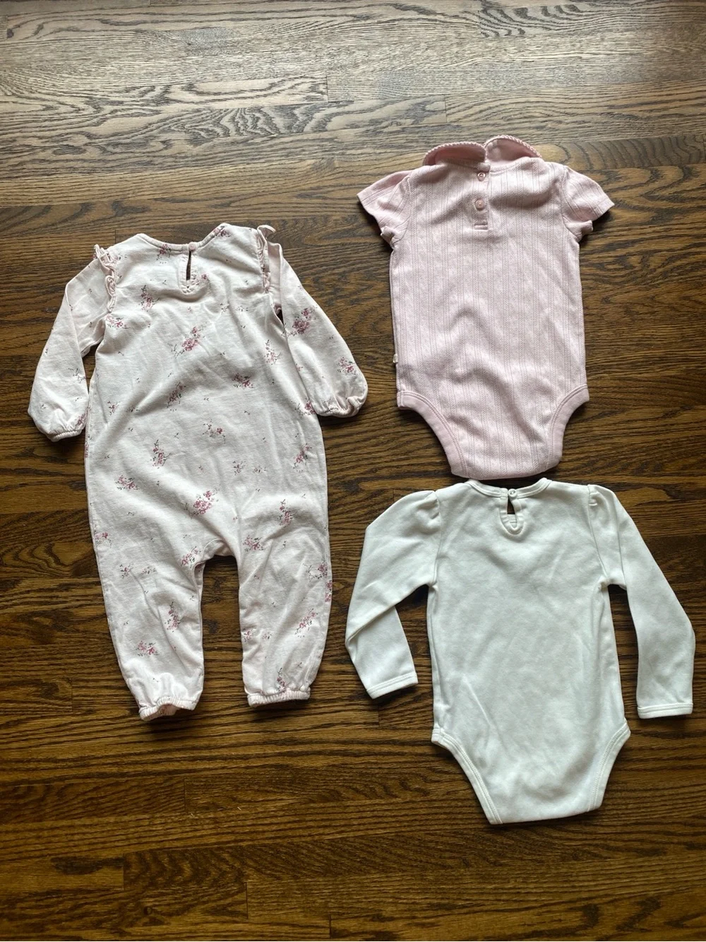 Baby gap organic Jamie kay baby girl lot size 6-12 months pink romper bodysuits